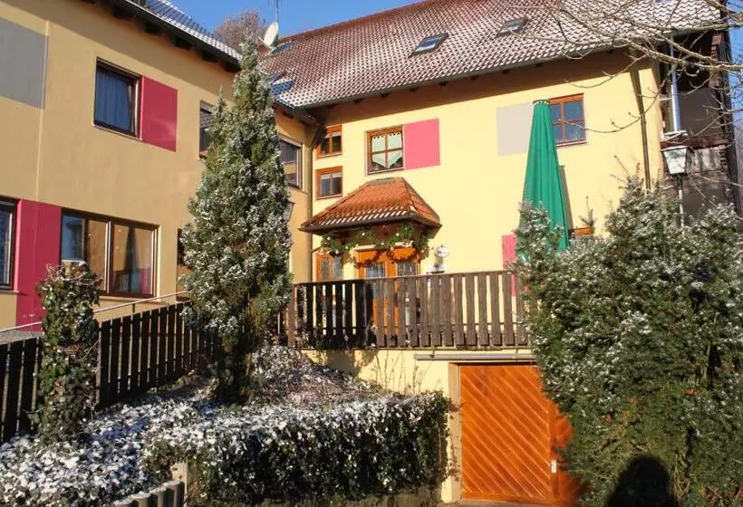 Hotelli Landgasthof Linden