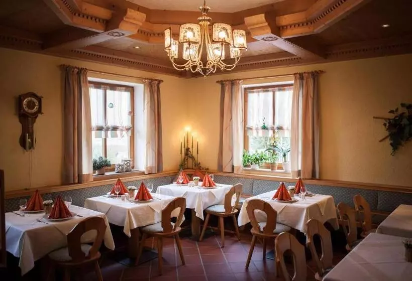 Hotelli Landgasthof Linden