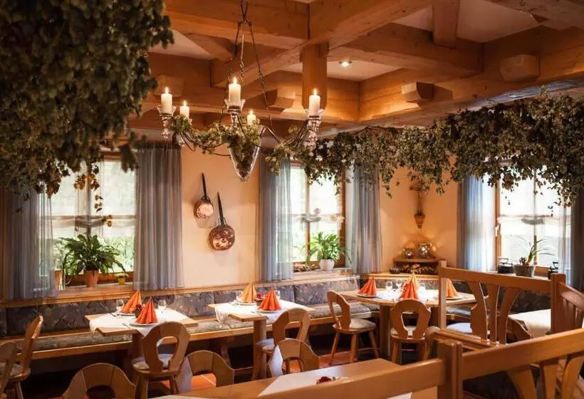 Hotelli Landgasthof Linden