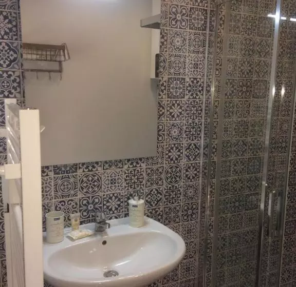 Majatalo Chambres D Hôtes D Albertine