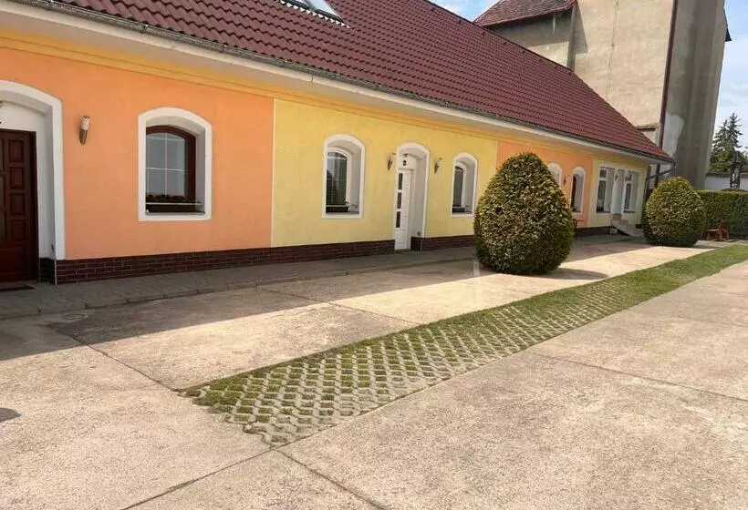 Majatalo Penzion Mánes