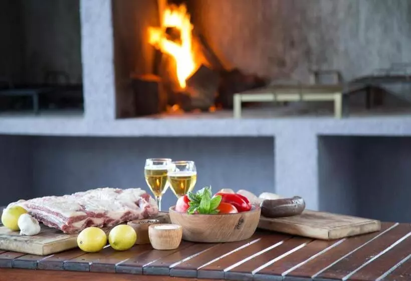 ユースホステル Posada Del Manzano