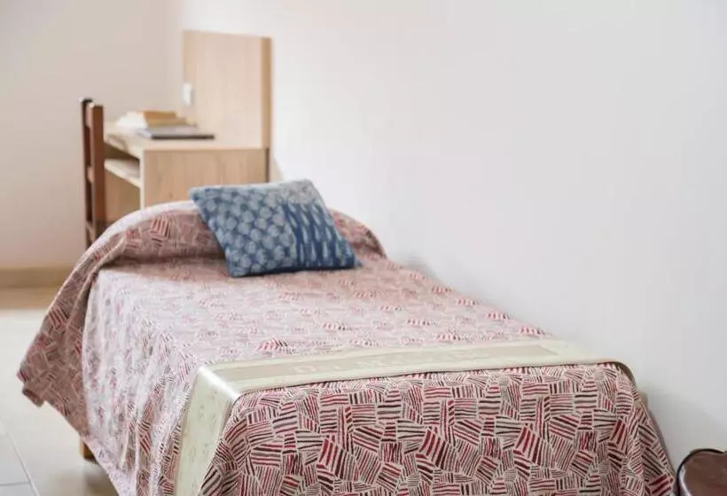 ユースホステル Posada Del Manzano