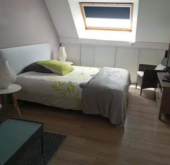 Aamiaismajoitus (B&B) A L Orée De Bruz