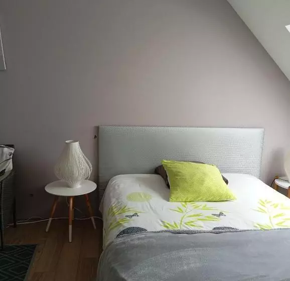 Aamiaismajoitus (B&B) A L Orée De Bruz