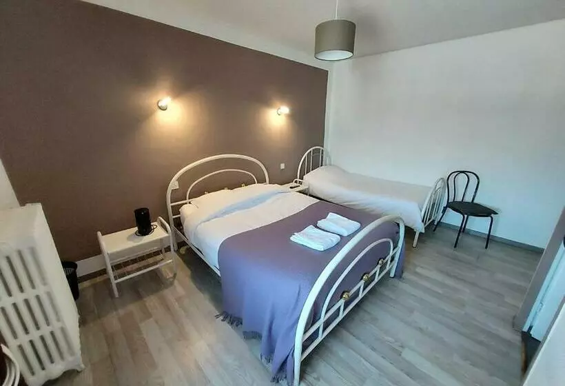 Hotelli Hôtel Le Comtois