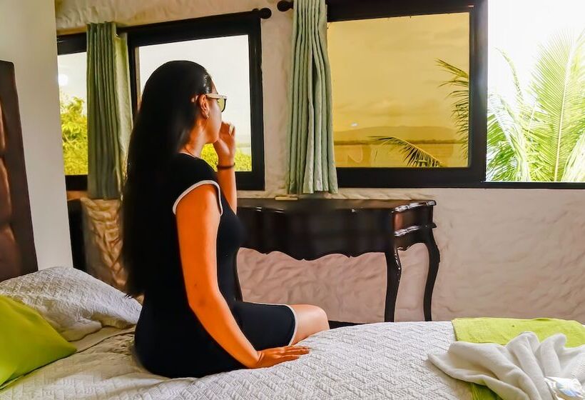 هتل Mi Paraíso Río Dulce