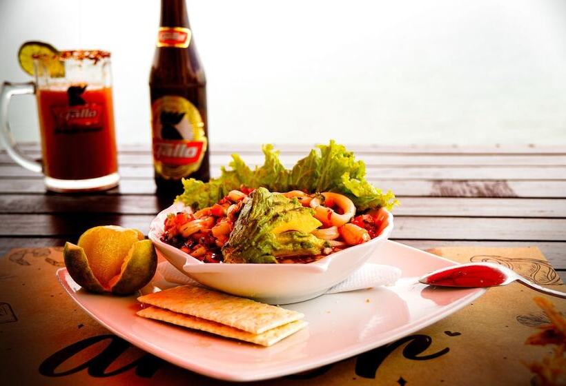 هتل Mi Paraíso Río Dulce