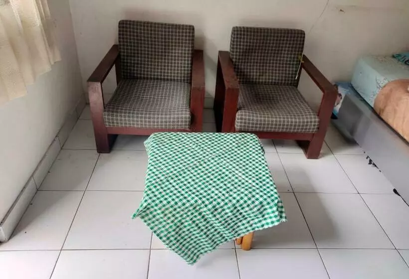 ホテル Oyo 90445 Villa Beta Syariah
