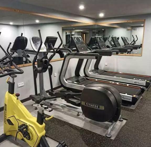 ホテル Pamir Palace