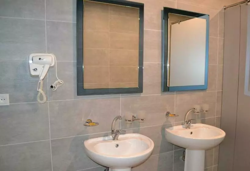 ホテル Pamir Palace