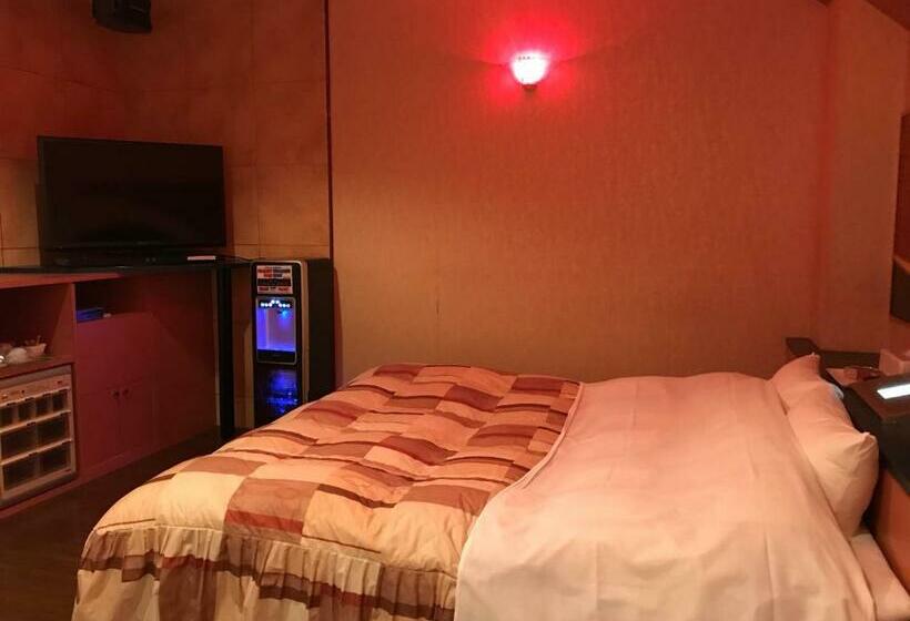 Motel Fairy Tale 養父店