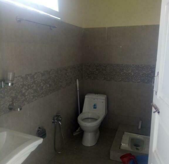 پانسیون Four Seasons Guest House Hunza