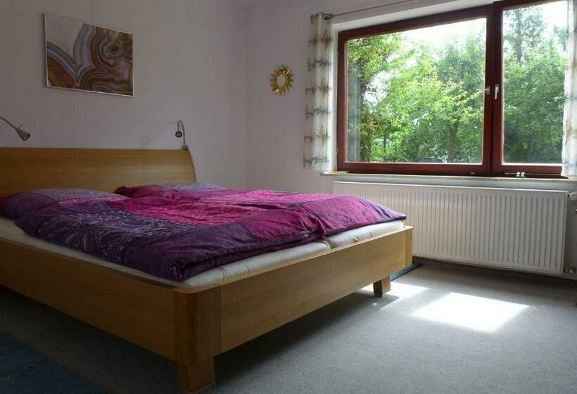 Пансион Gemütliches Zimmer Mit Doppelbett Und Tischtennisraum