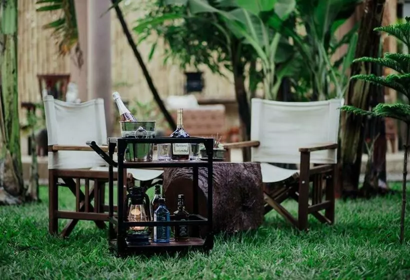 پانسیون Tulivu Kilimanjaro Retreat