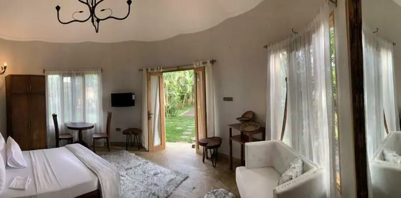 پانسیون Tulivu Kilimanjaro Retreat