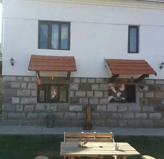 پانسیون Vila Bojana