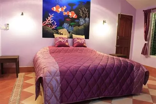 Baan Montra Beach Resort