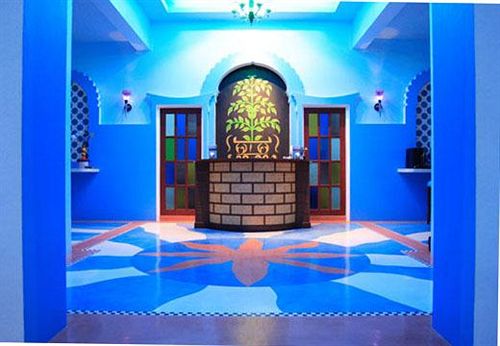 Baan Montra Beach Resort