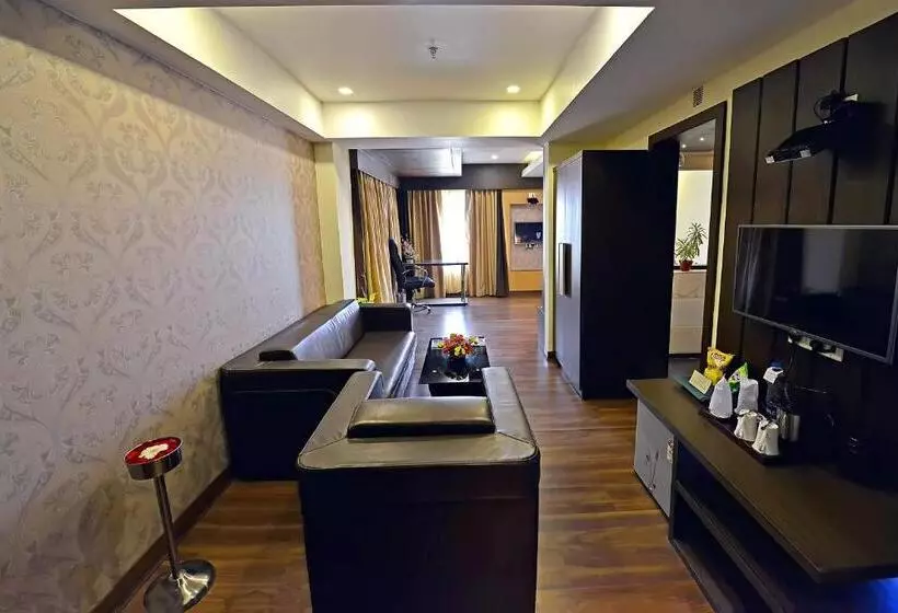 Ethnotel, Kolkata Airport