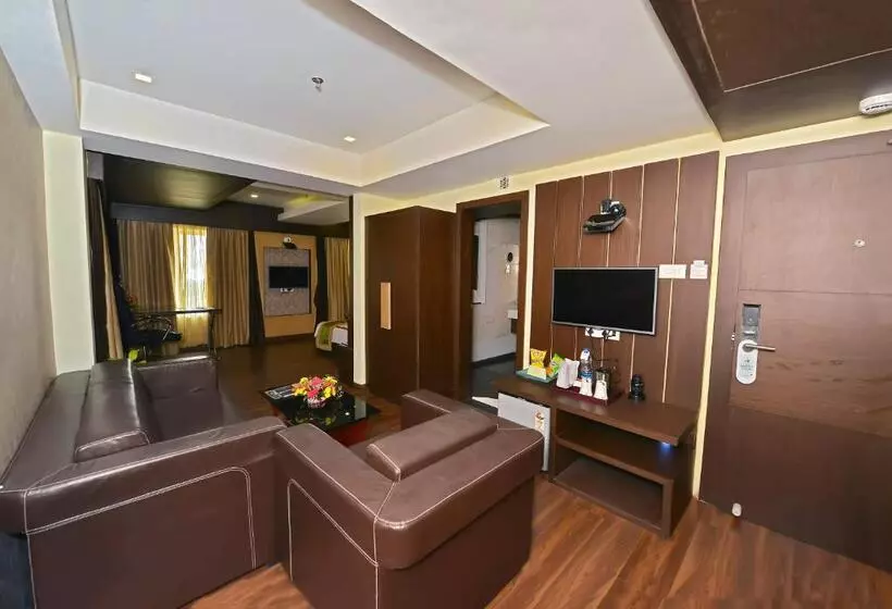 Ethnotel, Kolkata Airport