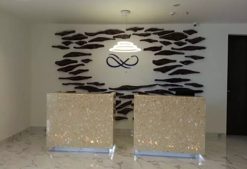 Отель Ambar Sarovar Portico