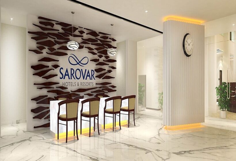 Отель Ambar Sarovar Portico