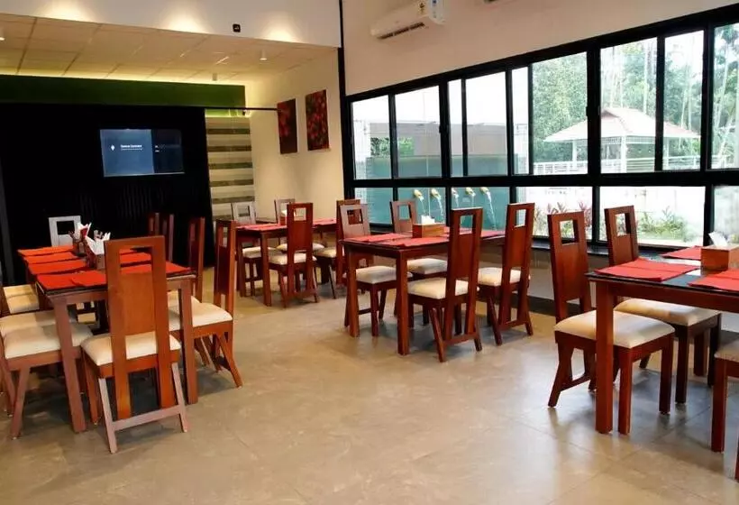 Hôtel Bamboo Lagoon Backwater Front Resort