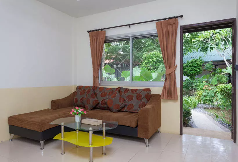 ホテル Bangtao Kanita House