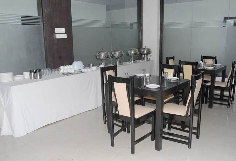 Hotel Enzo International