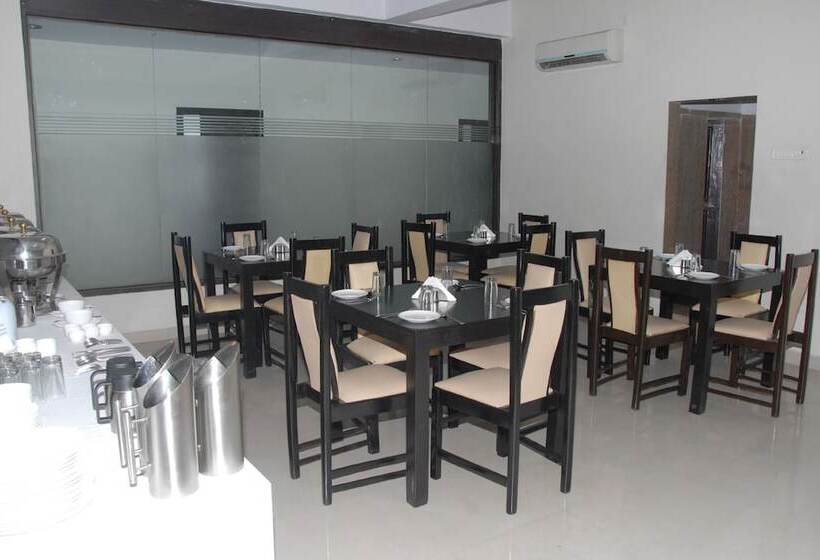 Hotel Enzo International