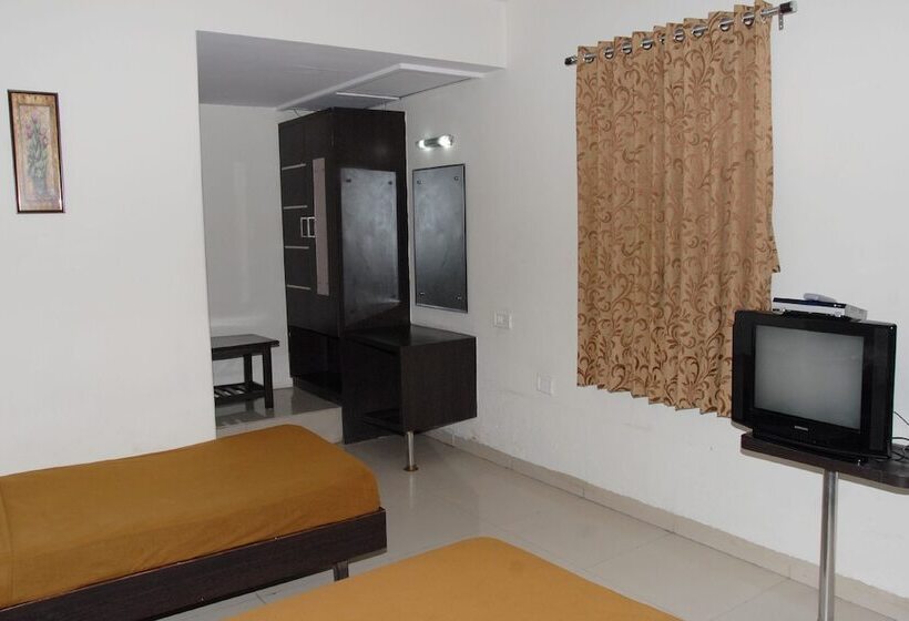 Hotel Enzo International