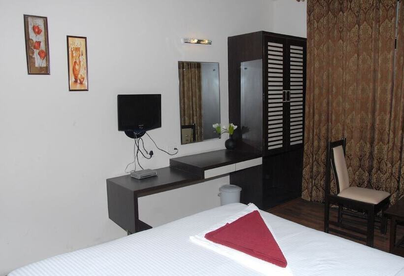 Hotel Enzo International