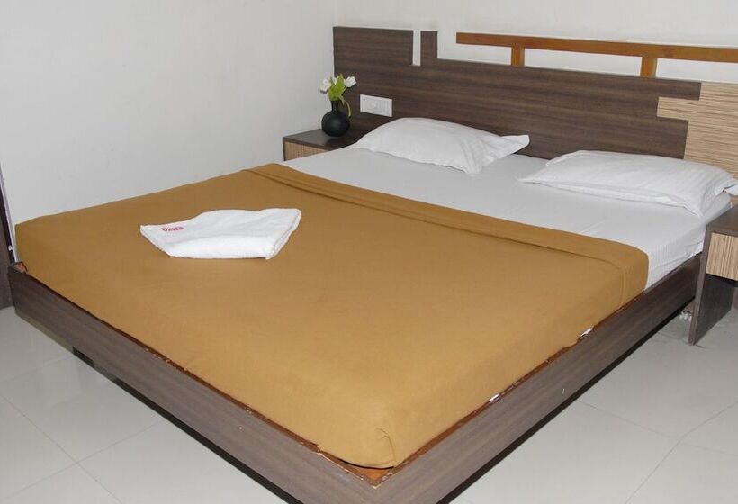 Hotel Enzo International