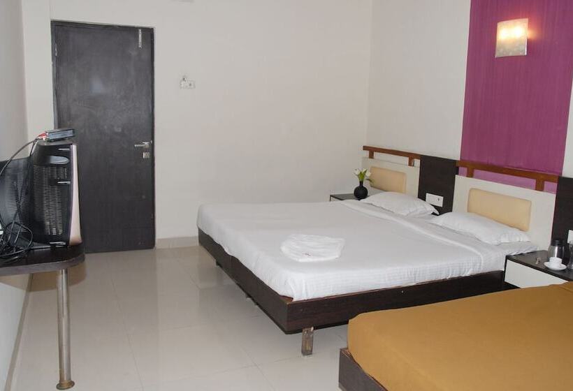 Hotel Enzo International