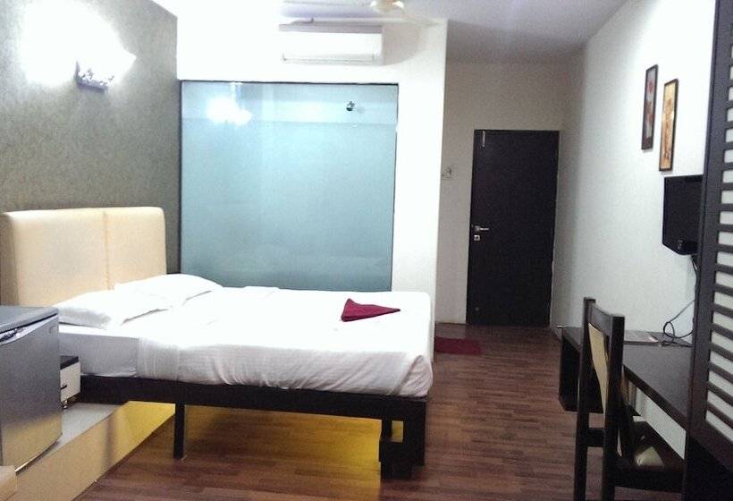 Hotel Enzo International