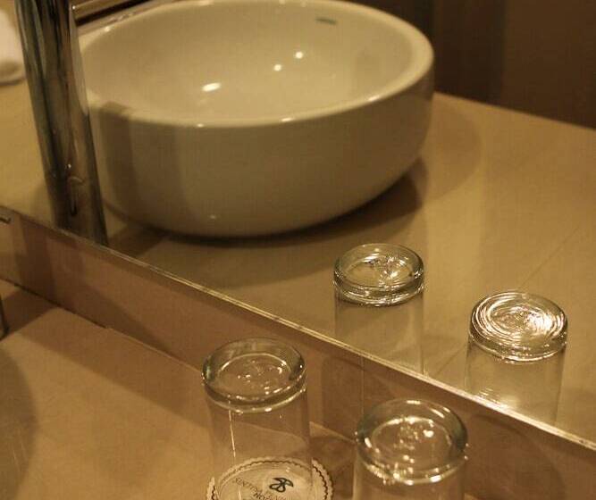 فندق Griya Sintesa