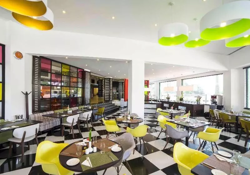 호텔 Ibis Styles Accra Airport