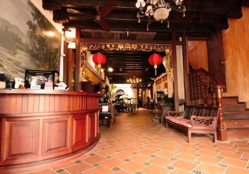 בית מלון כפרי Kuching Waterfront Lodge