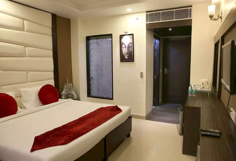 هتل Light House Agra By Park Tree