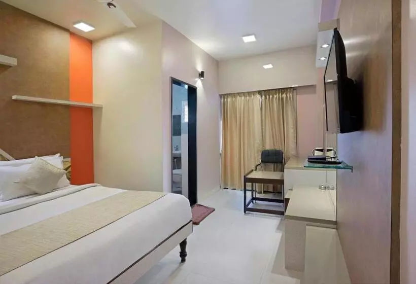 Hotel Mannars Deluxe Lodge