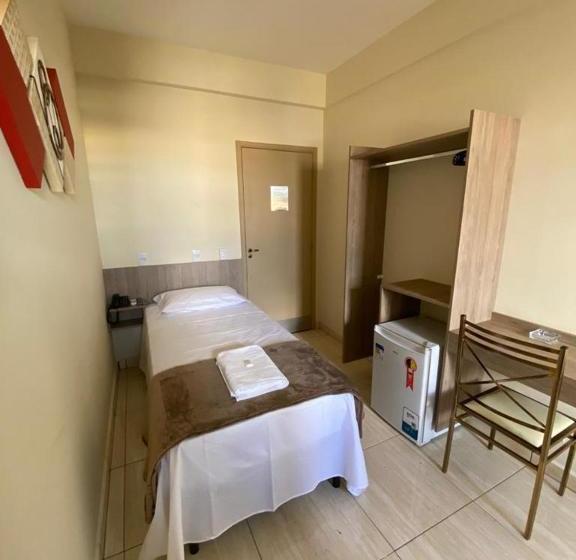 Отель Randall Palace