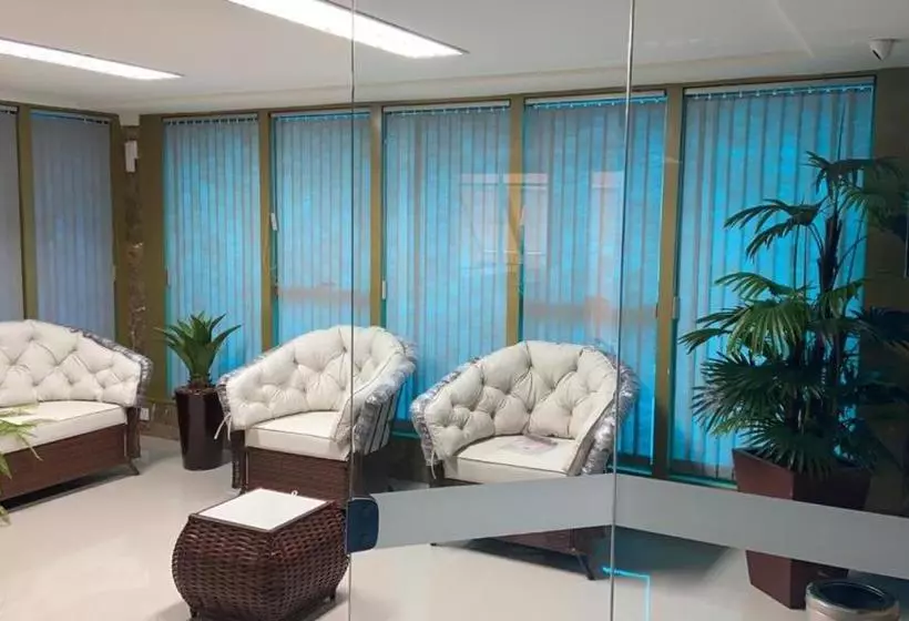 호텔 Randall Palace