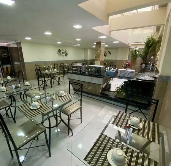 호텔 Randall Palace