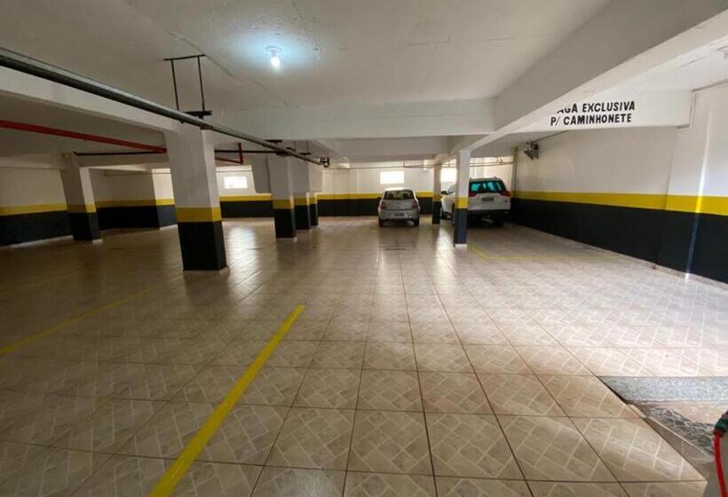 Отель Randall Palace