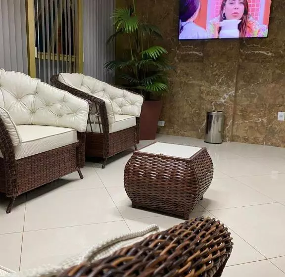 호텔 Randall Palace