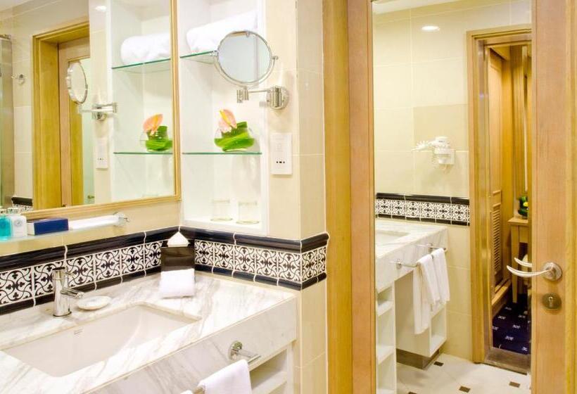 호텔 Royale Chulan Penang