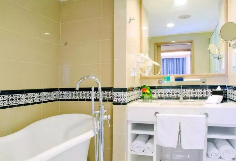 호텔 Royale Chulan Penang