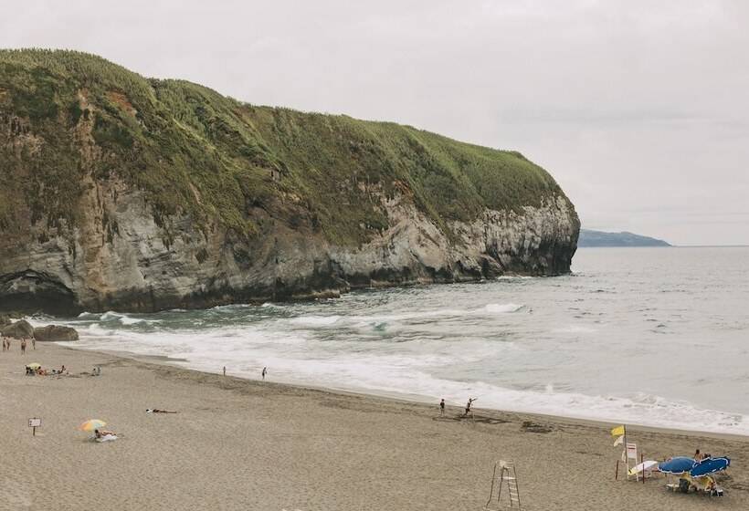 هتل Santa Bárbara Ecobeach Resort