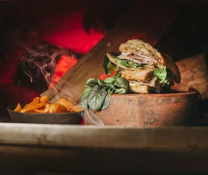 Hotel Santa Bárbara Ecobeach Resort